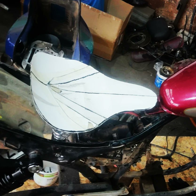 MonnieFogawd's tweet photo. Custom handmade bobber seat, built for style, comfort, and a one-of-a-kind ride. https://t.co/NSTx9yuifn