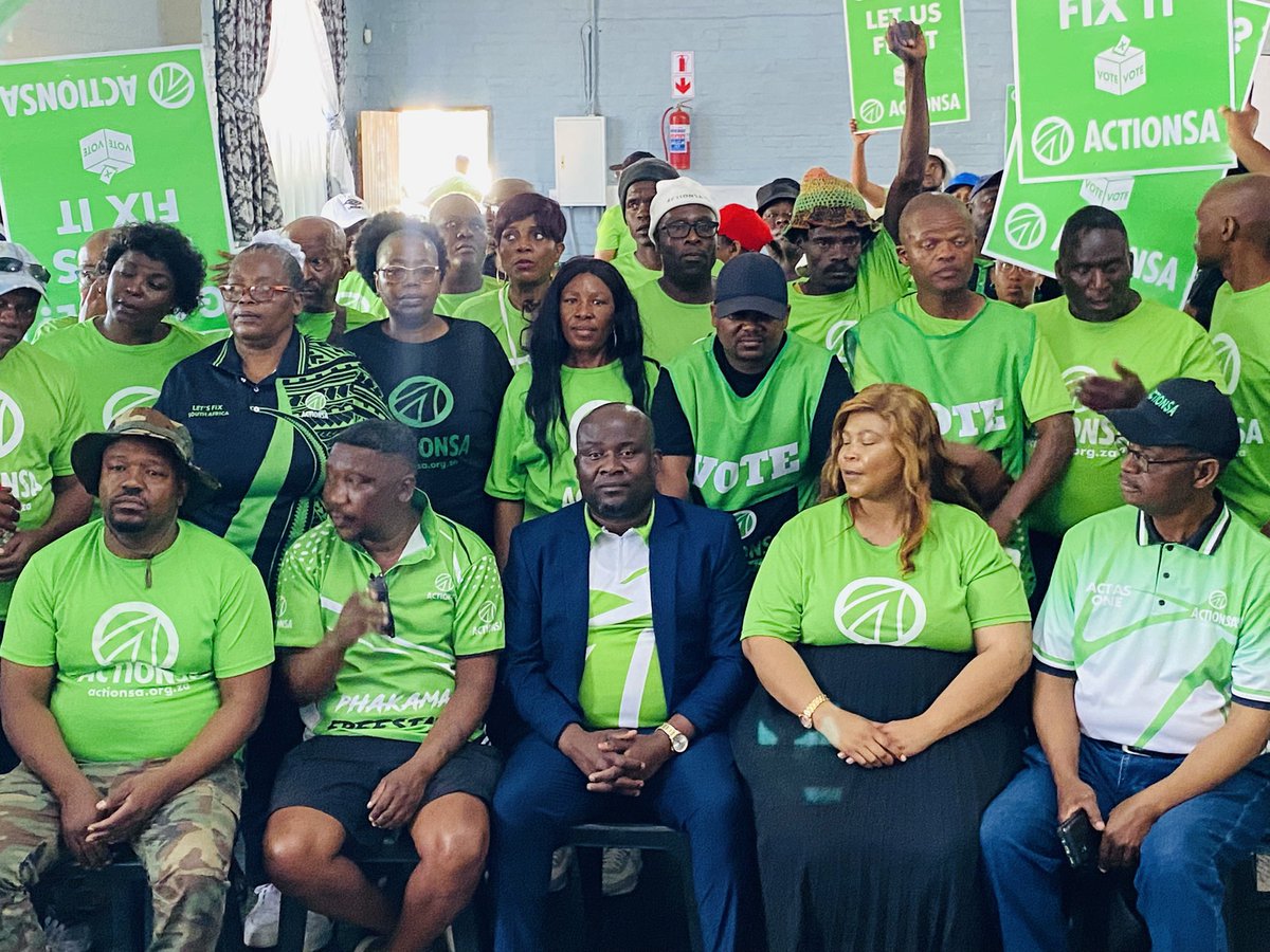 MbahareKekana_'s tweet photo. The batons have officially been passed to our candidates in the Free State.
The team is ready, the mandate is clear, and now it’s time to hit the ground running #VoteActionSA #LetsFixSouthAfrica #LetsFixFreeState #ItsTimeForAction https://t.co/BKlB1rqMzi