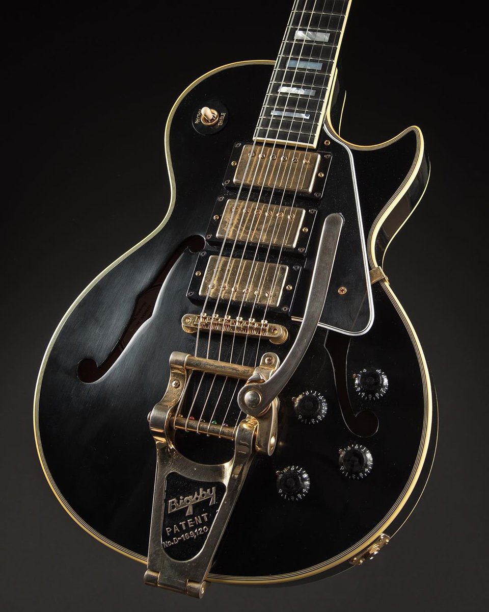 muerdekeroyo's tweet photo. "Black Beauty" Gibson ES-Les Paul Custom
#guitar #Gibson #GibSunday https://t.co/5UYDfgbSmU