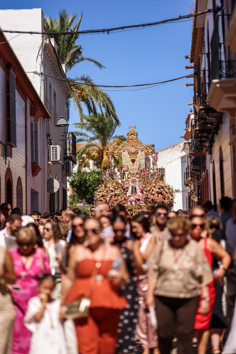 CruzdeAbajo_'s tweet photo. Nuestro domingo, nuestra gente, nuestra Cruz ❤️

📸 @daaniel_valencia 

#DePaternaLoMasGrande https://t.co/C8QvXpCnNv