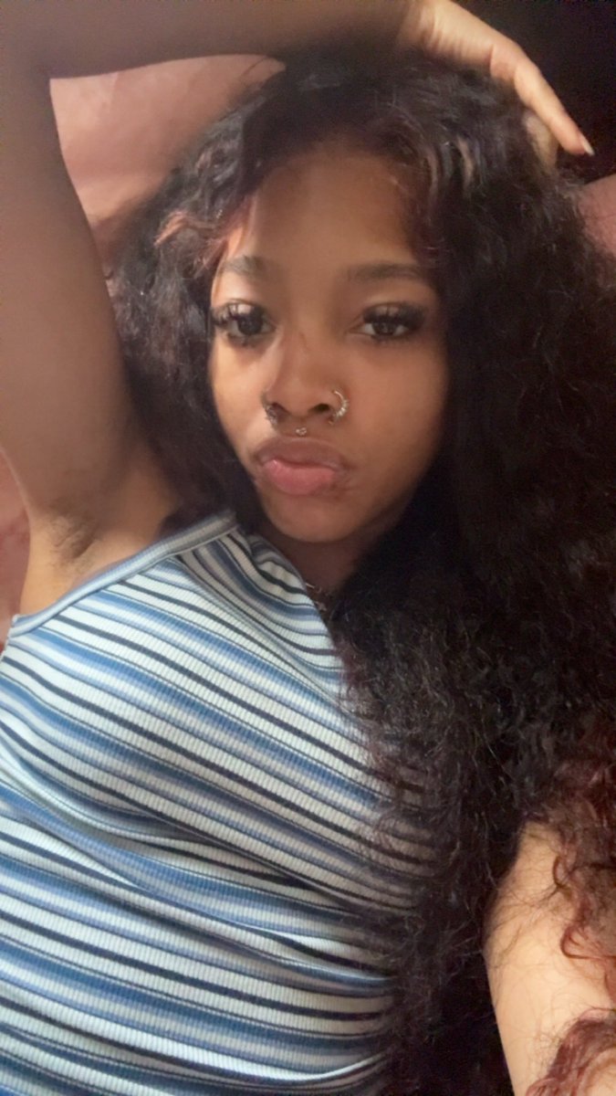KelaRico's tweet photo. love being pretty fresh off the wake up 😍 https://t.co/AHzRfgGrar