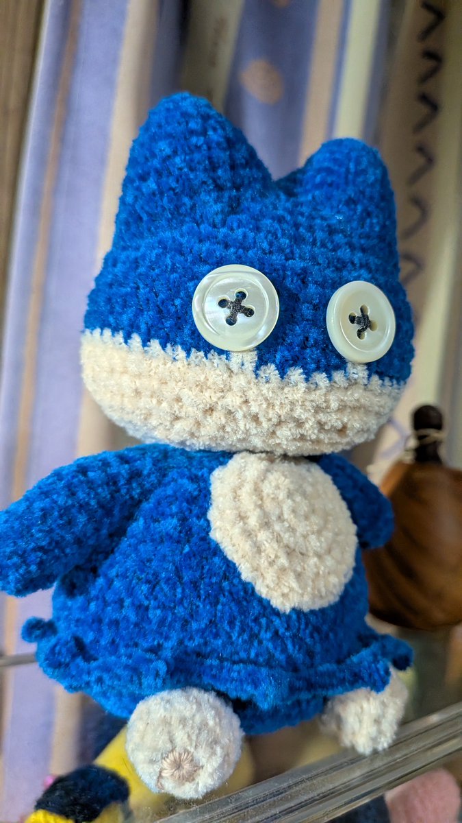 bengo_crochet's tweet photo. "あみぐるみが編みたくなる糸"で初めて作品を完成させることができました✨️
編み目が全然見えなくて苦戦しましたが、こころのめでがんばりました🔥 https://t.co/t675Jji0H0