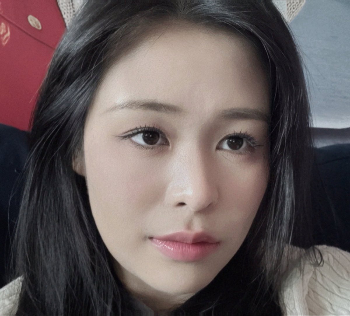 mumu_168186's tweet photo. 😼 #weveselcaday https://t.co/okSHbVY43n