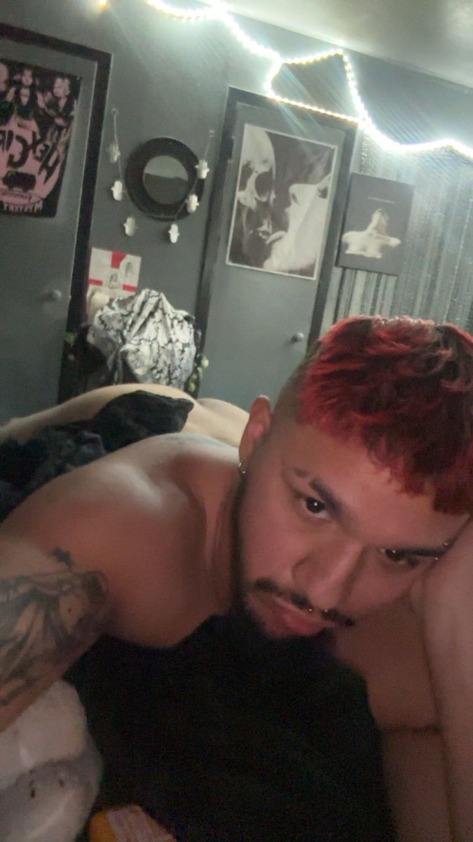 hellsflavor's tweet photo. Pictures you’d get from me if you were my man https://t.co/VvKTYSSeSA