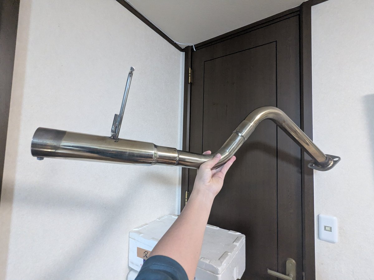 kani_shio_2525's tweet photo. l275v ウィルズウィン レーシングマフラー  売ります。
相場分かりませんが2万円でお願いします。
動画は中間ストレートとこのマフラーです。
シュピーゲルのバッフルはおまけでつけます。
 #l275  #l275v  #l275s  #ミラバン https://t.co/qLsismVwAL