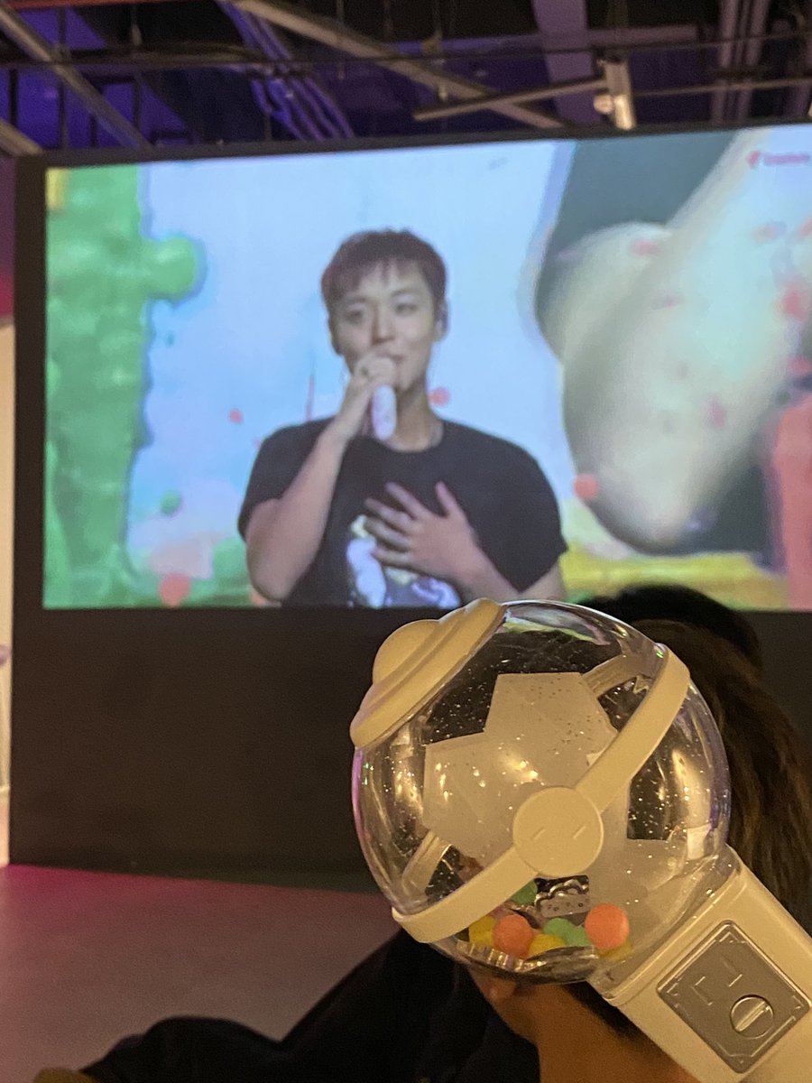 Beyond8991's tweet photo. Had so much fun at the livestream today!! 🤗

Thank you so much po for the freebies! 🫶🏻

See you guys again at TheVenti event! 💜 https://t.co/qWjdhogmkb