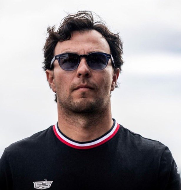 MateoChequista's tweet photo. Checo: No tengo potencia

El ingeniero: paciencia, el auto está aprendiendo

Un minuto después:

Checo: es un aprendiz medio lento, sigo sin potencia https://t.co/yMYXA6ene4