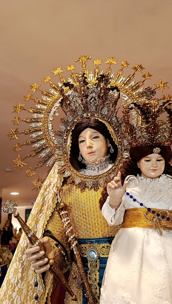 cleverobin's tweet photo. Beautiful Marian images at the 5th Dau Marian Exhibit. �� #MarianExhibit #BlessedSunday #MamaMary #SLRPDau #WhenInPampanga https://t.co/3lfNeYTWci