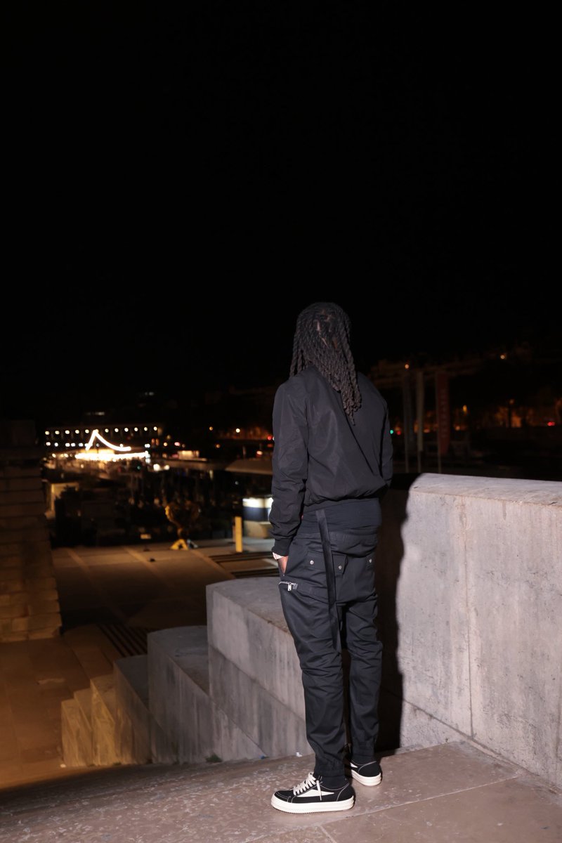 a1fbgjefe's tweet photo. Went to the Jay z show in Paris 🇫🇷  #Internasional #badness https://t.co/4mhWcDjoYy