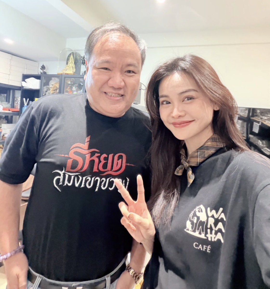 JisooandEngfa tweet picture