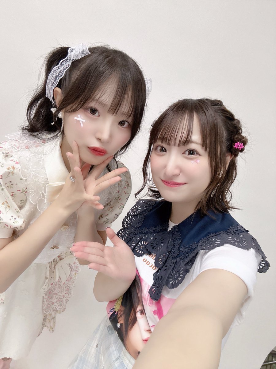 sakuraihi_na's tweet photo. 『櫻井陽菜Birthday 2026 かかお17%』

みんなと奏音からのお祝い、そして沢山の愛を受け取って本当に幸せ者です💌少しでもお返しできていますように！楽しい1日をありがとうございました☺︎🍫🤍

(めちゃかわお衣装の時、一緒につけていた指輪は奏音からの誕プレでした⸜❤︎⸝‍)

#Sakurarium https://t.co/jgXd8uwD60