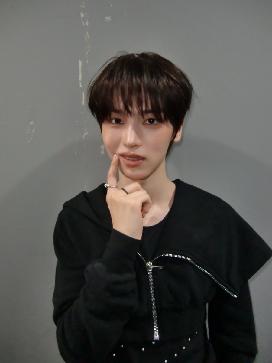 TUNEXX_official's tweet photo. 💪

#TUNEXX #튜넥스
#Inhu #인후
#BLUE_MODE https://t.co/RdkrIfcesy