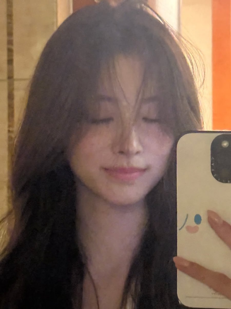 tamakaanna's tweet photo. Beautifully disheveled https://t.co/wPzvGAKYj9