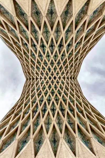 SciFiArchives's tweet photo. The futuristic beauty of Tehran’s Azadi Tower https://t.co/9p4vjN7E9c