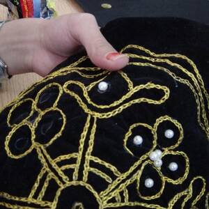 najva15362's tweet photo. هویت مردمان کردستان در تاروپودنقش های سنتی شان جاری است
#کردستان_زیبا https://t.co/W4CVMlrh7K