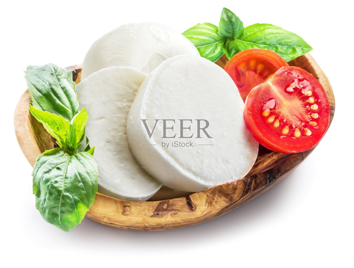 AngeliqueSsouw's tweet photo. Stocking up for a cozy weeknight feast! Fresh cherry tomatoes, basil, and creamy mozzarella are all on the list  Perfect for a quick, delicious caprese salad and more. https://t.co/AwtCFjNttJ