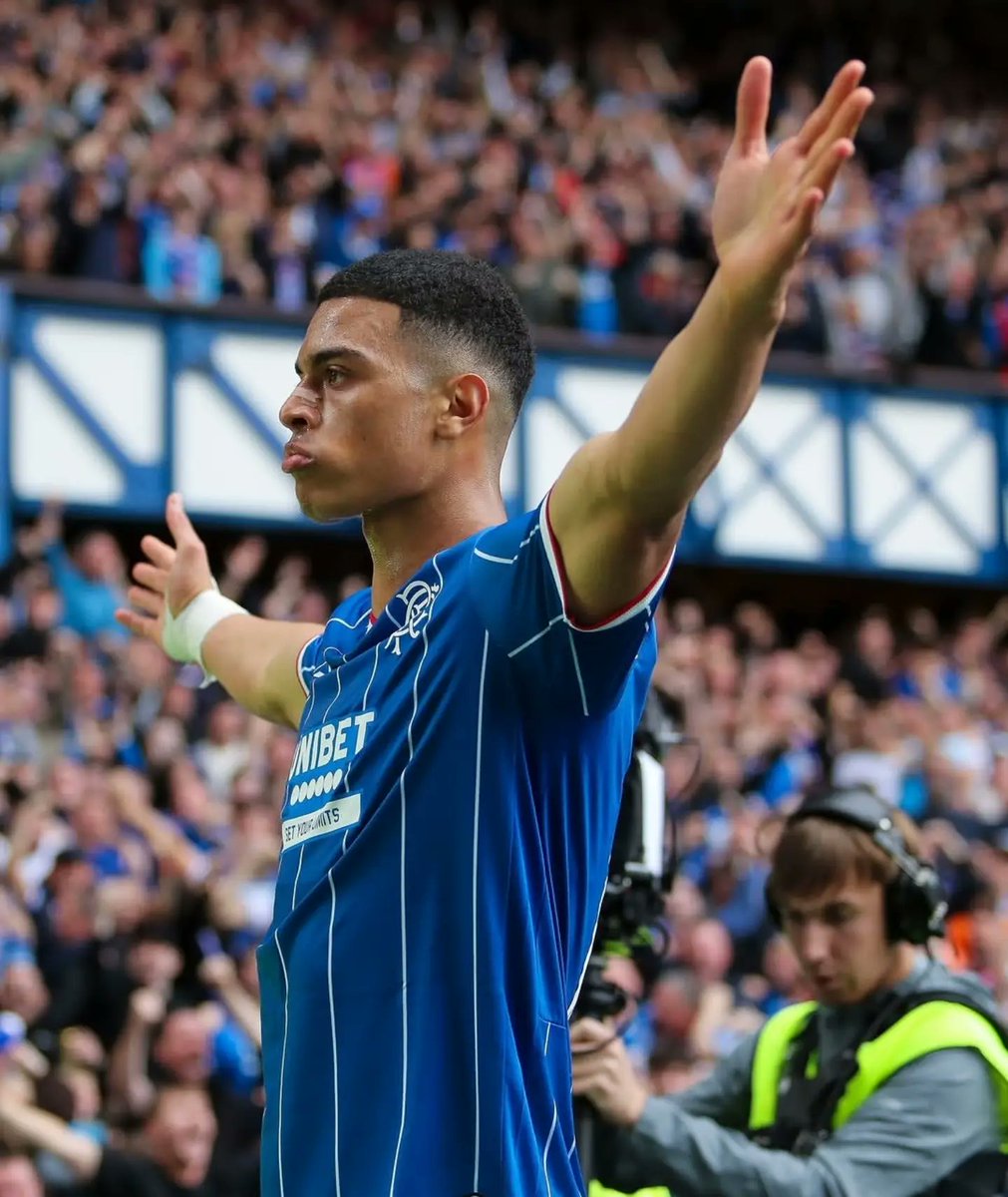 MarioSanchezVe's tweet photo. Kevin Kelsy jugó 87 minutos, MARCÓ GOL y DIO ASISTENCIA con Rangers FC que venció 3-0 a Celtic FC en los cuartos de final de la League Cup de Escocia.

Primer tanto del delantero venezolano con su nuevo club. https://t.co/04BN0v1WbH
