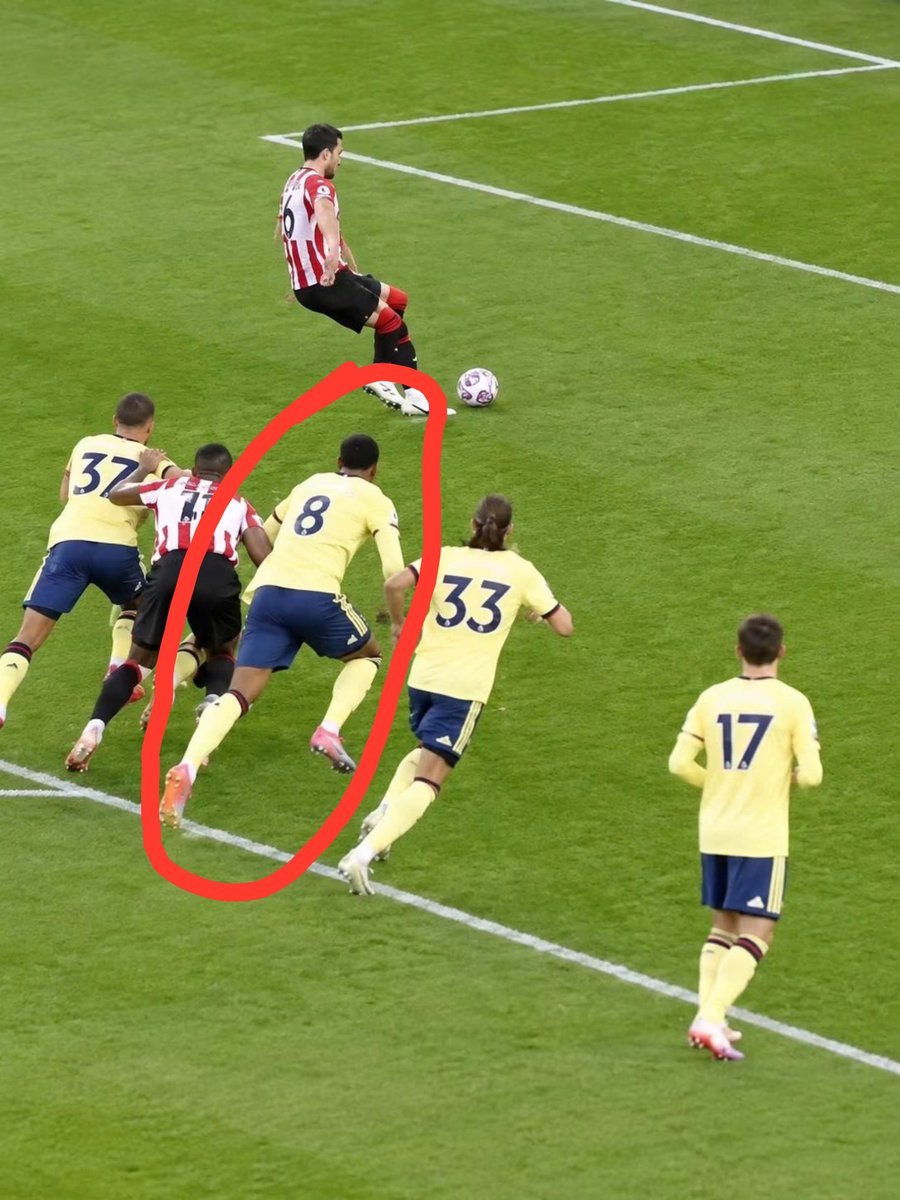 Samarsenal17's tweet photo. @LfcShaunjudge And then these morons will cry that Indians as taking their Jobs.. If you've started using AI for the first time, maybe ask someone to share the correct prompts so that these blunders don't happen. https://t.co/OnOx1a5H1B