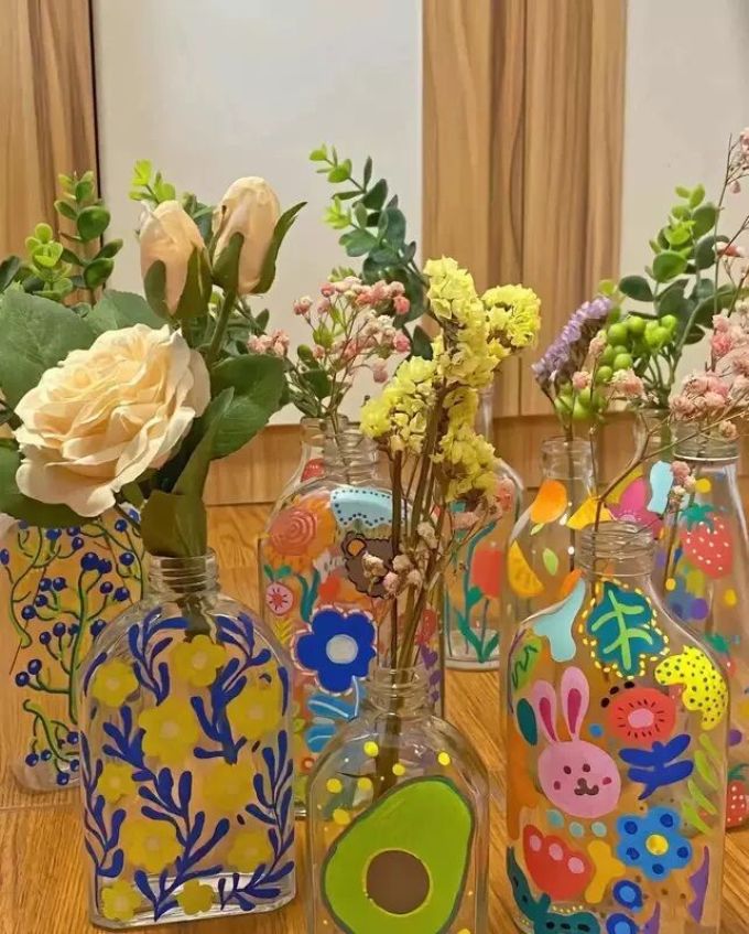 aeleo533927's tweet photo. Just turned old glass jars into cute pencil holders with acrylic paint u0026 twine! Super easy DIY that adds a warm touch to my desk. https://t.co/1VUFrIAerN