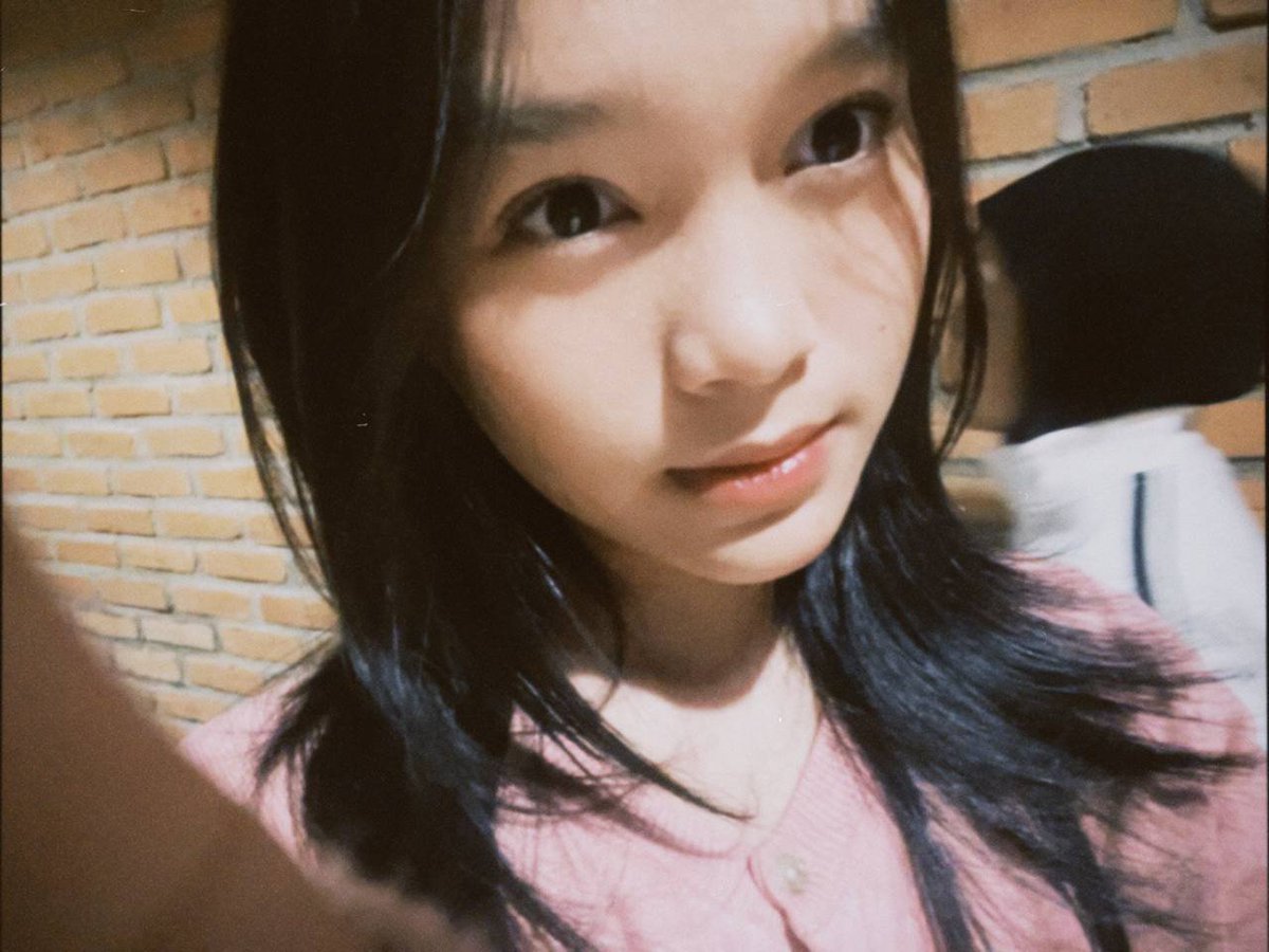 Cacaaaieiy's tweet photo. KOK AK NGERASA GEMES SM DIRIKU SENDIRI????? kskskskdksjsjs tp mata nya aneh ah 👎🏻👎🏻👎🏻👎🏻 https://t.co/ecOnjuLYCF