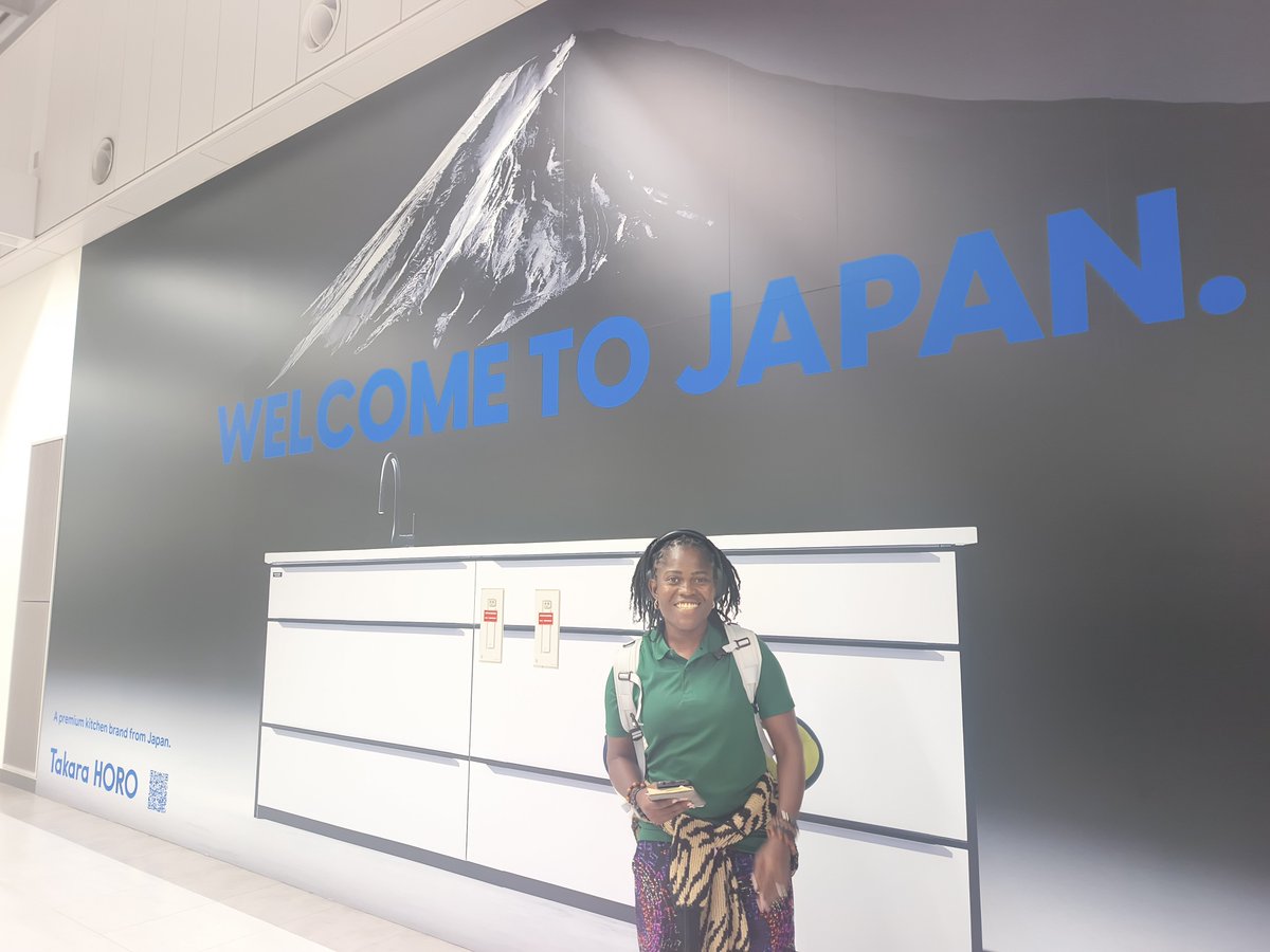 LatunjiDebbie's tweet photo. Welcome to Japan! 🗼 💕. https://t.co/cTa9tCV3r7