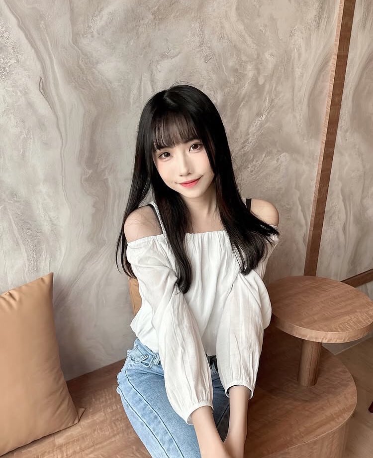 yien1129's tweet photo. 看起來好像什麼都不缺了
其實缺一個願意認真聽我講話的人 https://t.co/06TJXYscUR