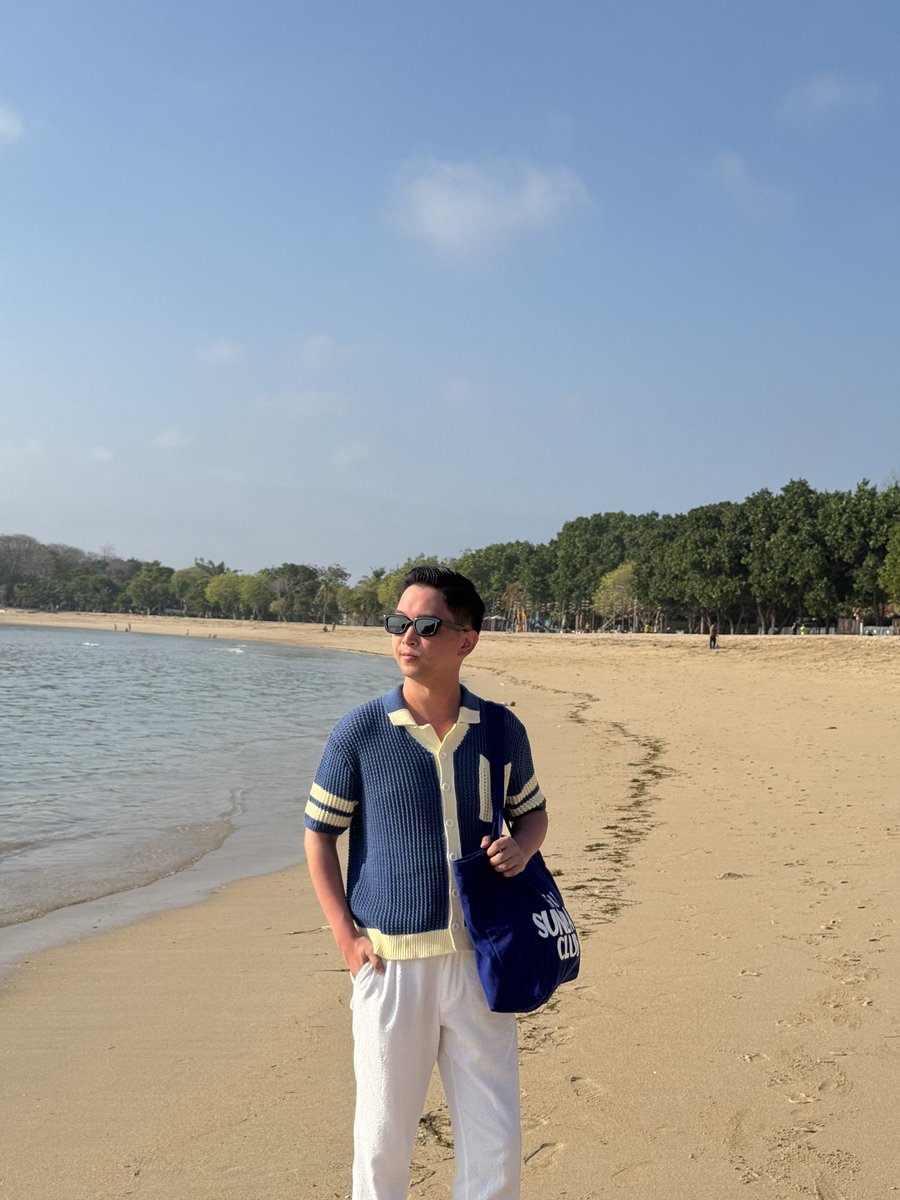 arvinjessy's tweet photo. Slow Sunday ☀️🏝️ https://t.co/RkXWBCOfwz