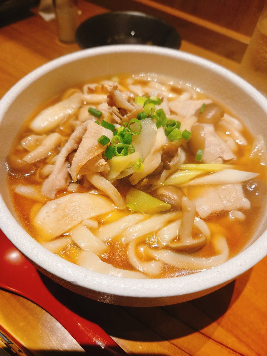 32_gohan's tweet photo. うどんも食べれて、映えアイスまで食べちゃって、だいまんぞく https://t.co/DGfkaWx7RJ