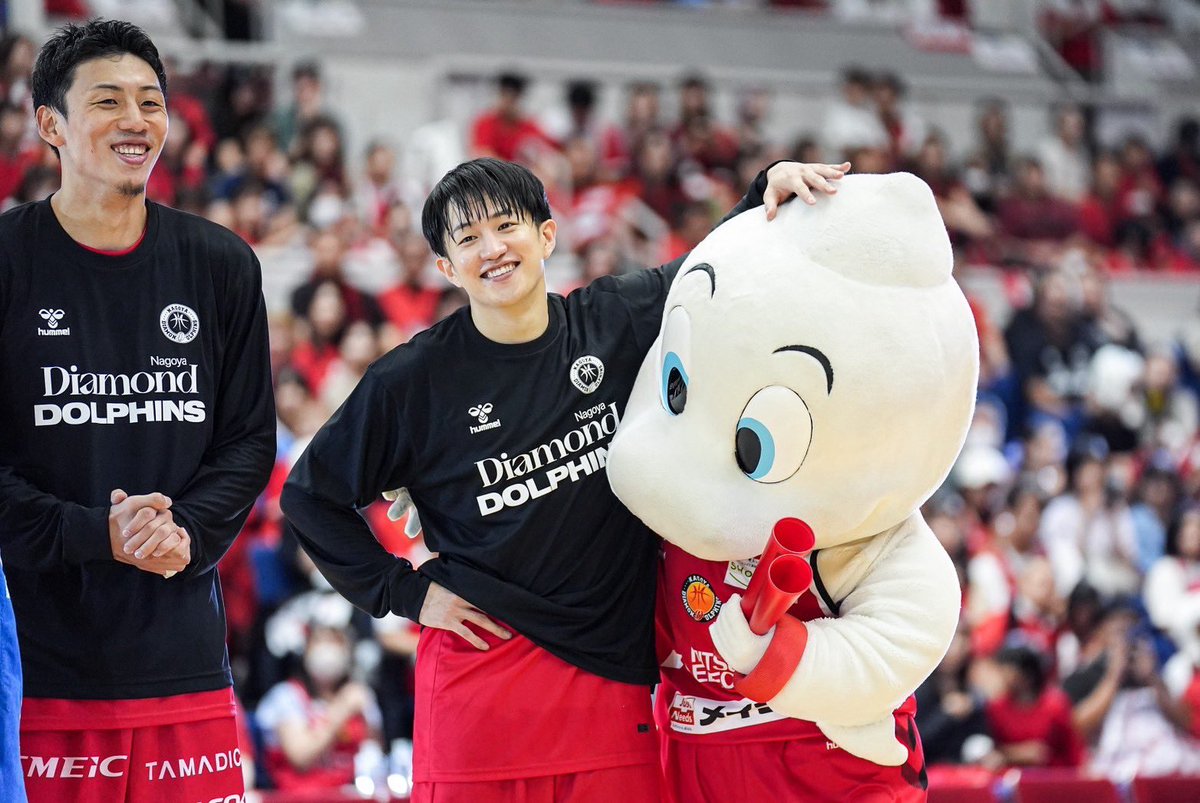 nagoyadolphins's tweet photo. #ディーディーありがとう 🤝❤️‍🔥 https://t.co/YbKLTkpqP5