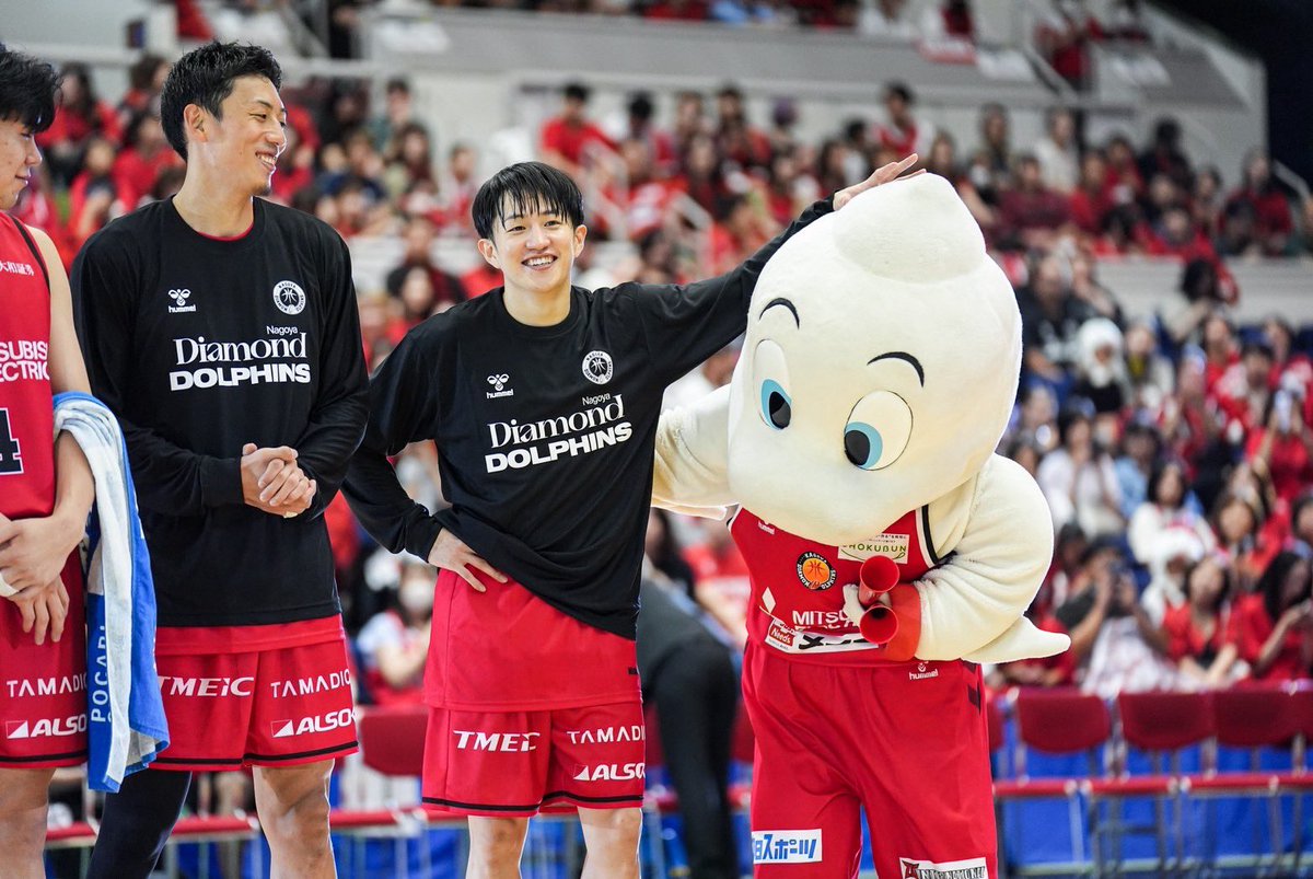 nagoyadolphins's tweet photo. #ディーディーありがとう 🤝❤️‍🔥 https://t.co/YbKLTkpqP5