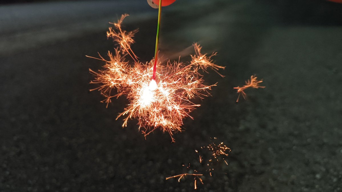 koooohey_3_'s tweet photo. 🎇 https://t.co/WWJ9s1GczP