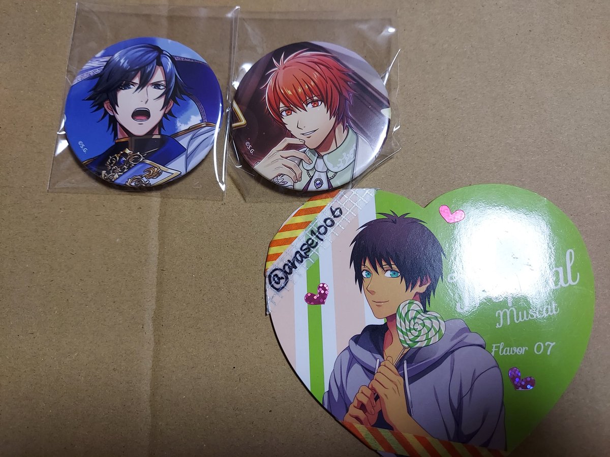 arase1006's tweet photo. 【交換】うたプリ ライエモ 缶バッジ  うたの☆プリンスさまっ♪

譲 → 音也、トキヤ

求 → 同種セシル

ツイフィ必読
郵便局留め対応可能
返信、交換お時間頂いても良き方 https://t.co/5WCtpkkYS0