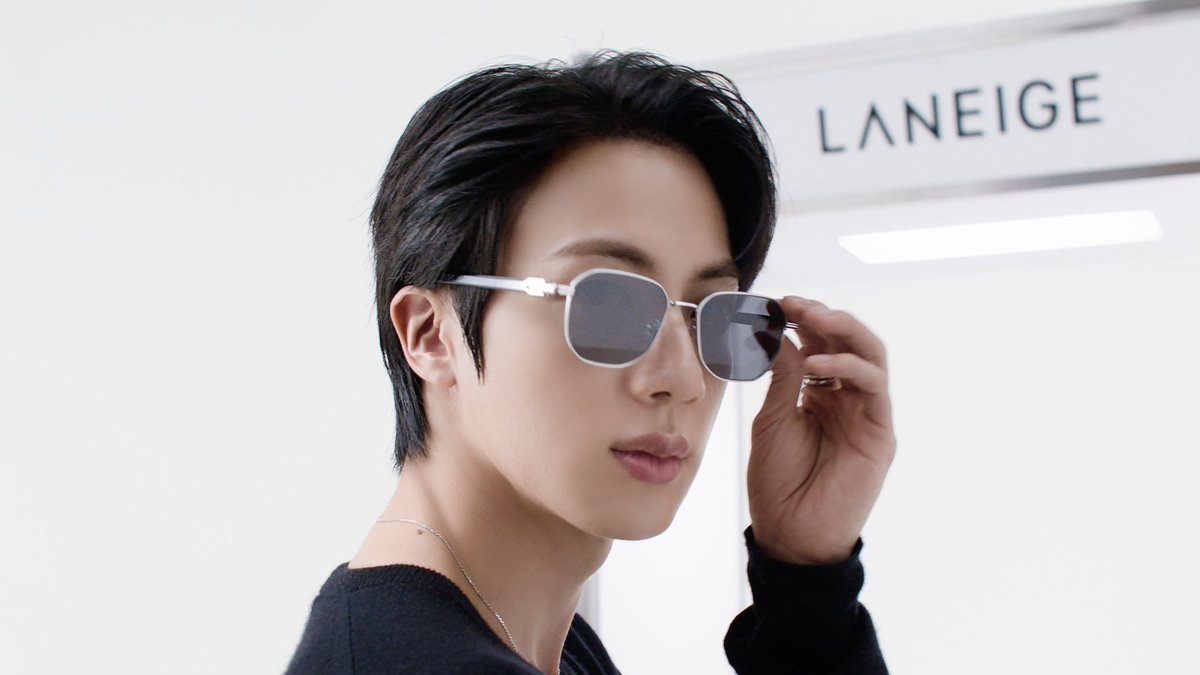 thejinscript's tweet photo. Did someone say Actor Jin? https://t.co/Tx3UaPE7GI