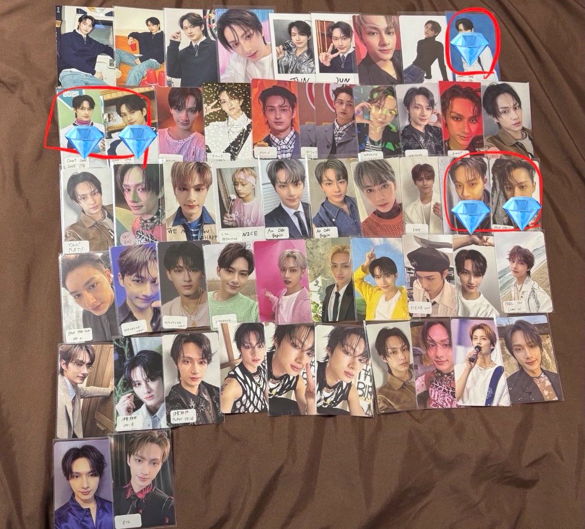 haaao_78's tweet photo. @an_enh こちらの確認不足です、申し訳ございません🙇‍♀️
特典は🦊会場特典との交換で、8:8は可能でしょうか？ https://t.co/jIV0Zq8suN