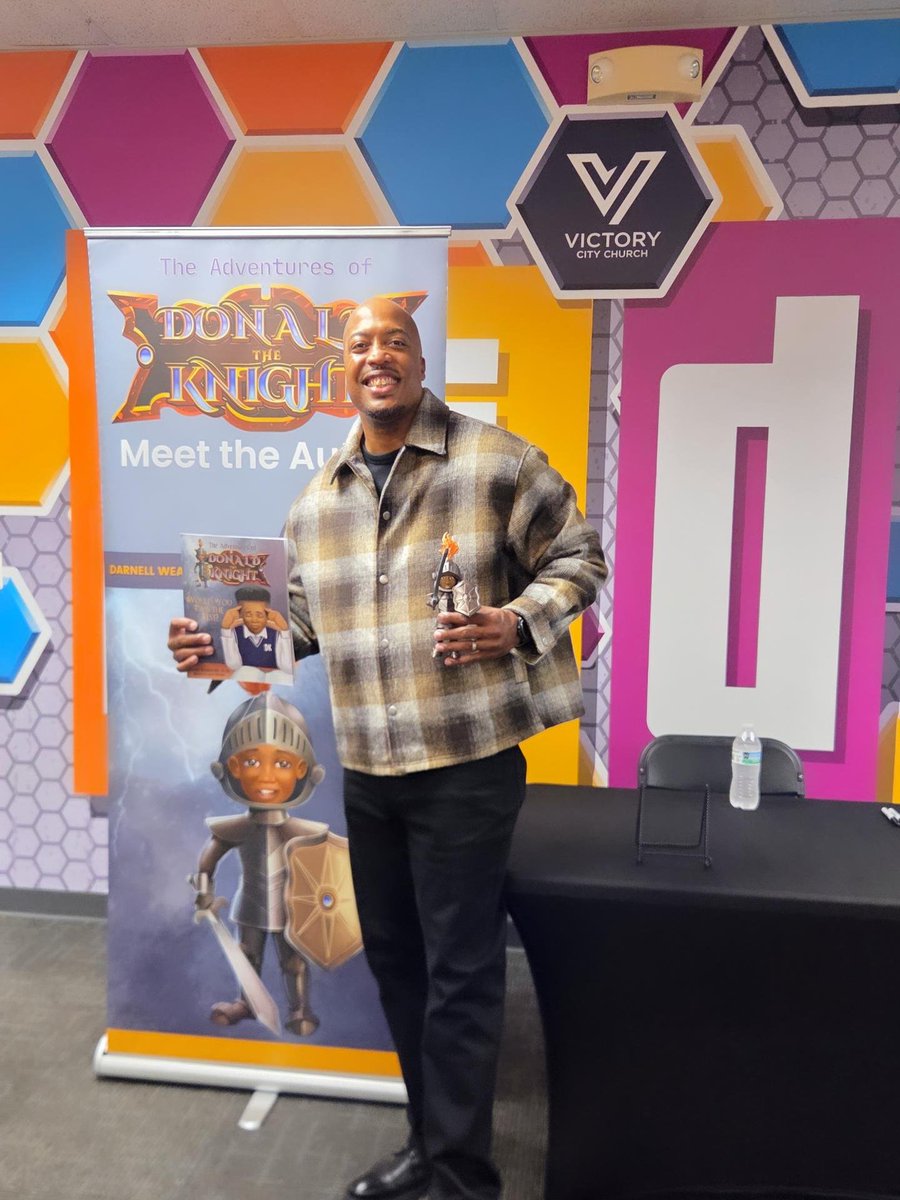 LeadOneLLC's tweet photo. All set up at Victory City and ready to share The Adventures of Donald the Knight Experience!!! https://t.co/YTeXHhgrER