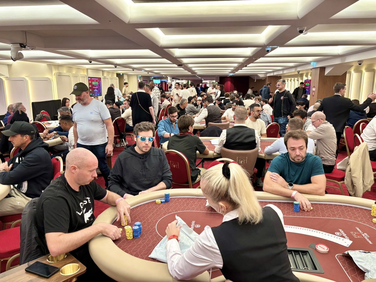 WilliamKassouf's tweet photo. WSOPC Paris
I arrived at the Partouche Pasino Club in Paris, fired one bullet in the €1,500 Main Event, bagged up 450K (45 BBs) for Day 2 and we’re now ITM! €3K locked up. €260K top prize. 193 players left from 1,282. Allez Allez Allez!
🤑😜🗣️💪💰🍾🎉☝️
@WSOP
#wsopc
#paris https://t.co/XOTAFQjW5S