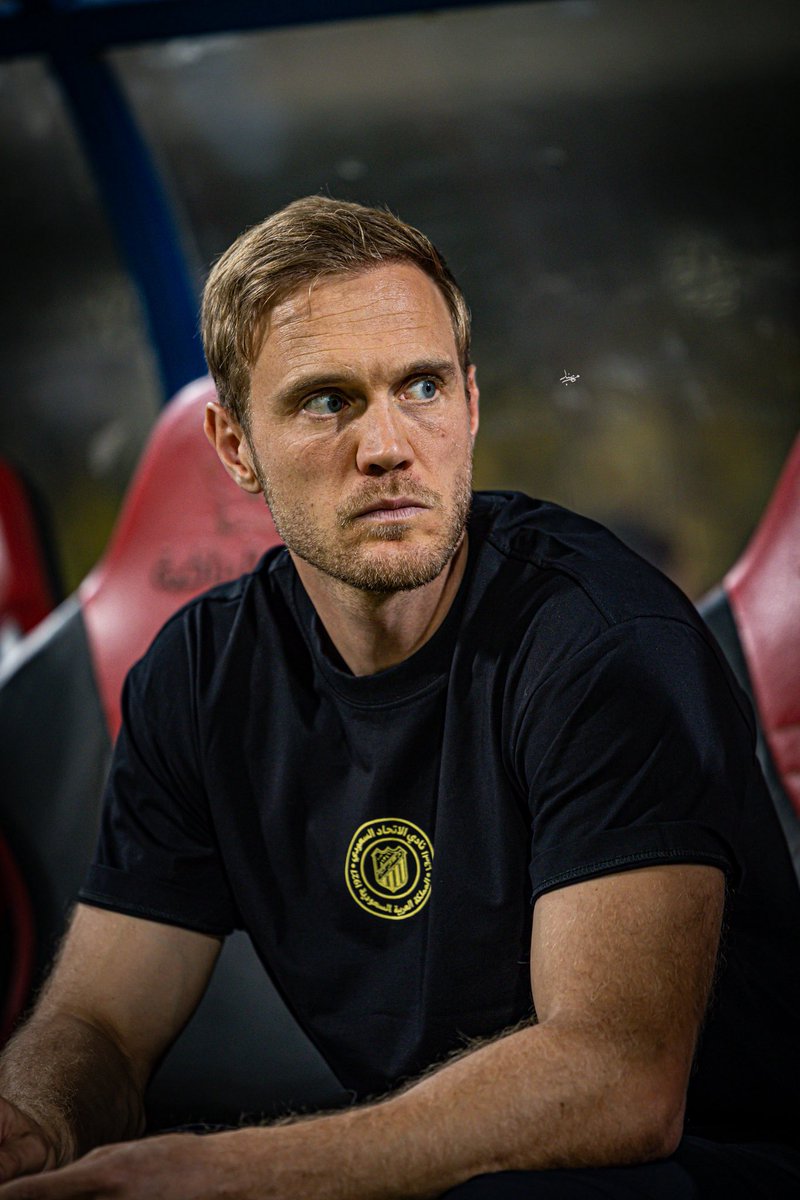 alaa_saeed88's tweet photo. 🔴 فارس عابدي برفقة مدرب الاتحاد ينس بيسينغ في المؤتمر الصحفي للحديث عن مواجهة الشمال القطري، عند الساعة 7 مساءً.

وسأنقل لكم أبرز ما سيتحدثان به 🎙️🐅

#الاتحاد_الشمال https://t.co/flX4Jgwz0l