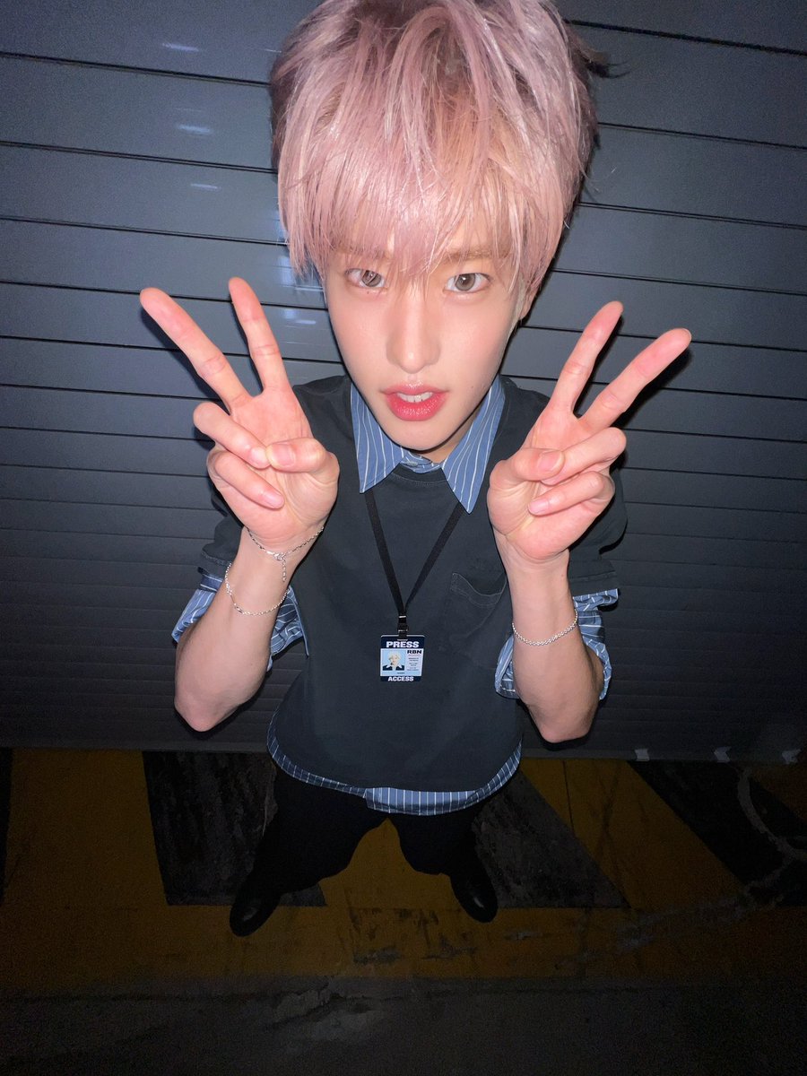 narvava89163's tweet photo. คอนแทคบาบี้ ผมชมพู กล้อง0.5 กุจบ 
😭😭😭😭😭😭 https://t.co/jSOgyv2hhG
