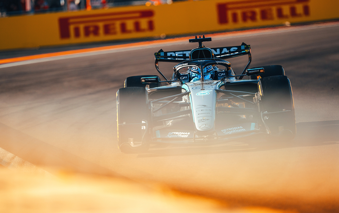 F1racing's tweet photo. LAP 36 Lawson has a little lockup over the kerbs at Turn 7 and Russell took swift advantage seizing P5 from Lawson, now chasing Norris 30 seconds up the road

Russell to Mercedes: "Why did we pit? I could have held Norris off!" 

#F1 #F126MAD #MAD #SpanishGP #Formula1 #Madring #Madrid #Spain