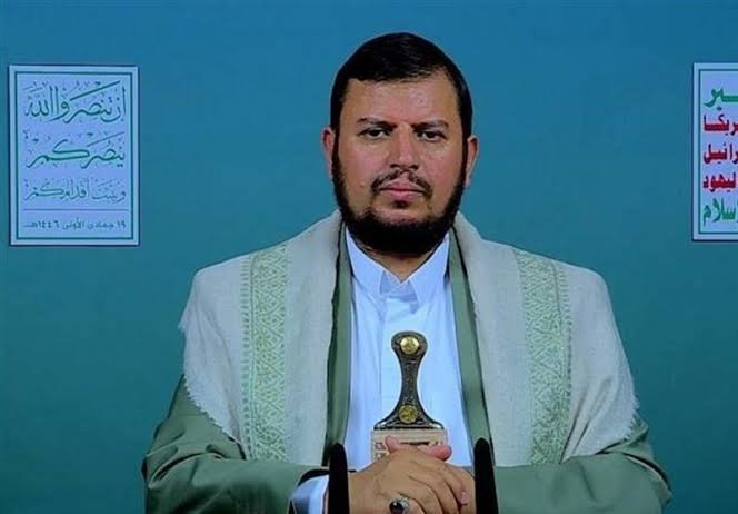 basmalhfny7's tweet photo. @TSATSA1397 خادم الحرمين اللي مادب المهايطية https://t.co/nflEz8sHTq