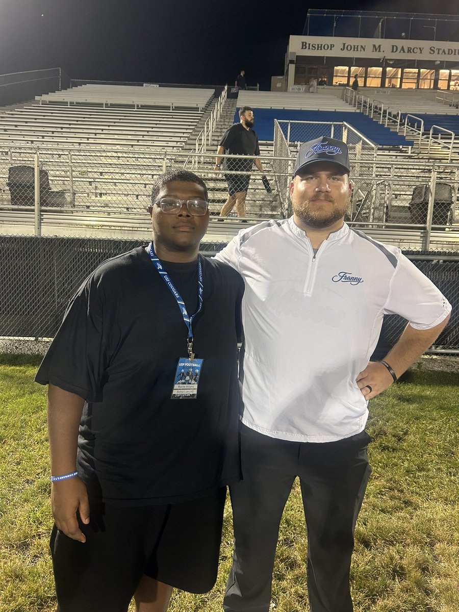 MyanteW's tweet photo. Thank you for the game day visit @footballcoachj @CoachMullen211 @usf_fb  thank you @CoachDavis2407 for the opportunity @CoachKLindsay @Palms54 @matt_gigli @mickster51 @coachcause75 https://t.co/ICKQq2C1tT