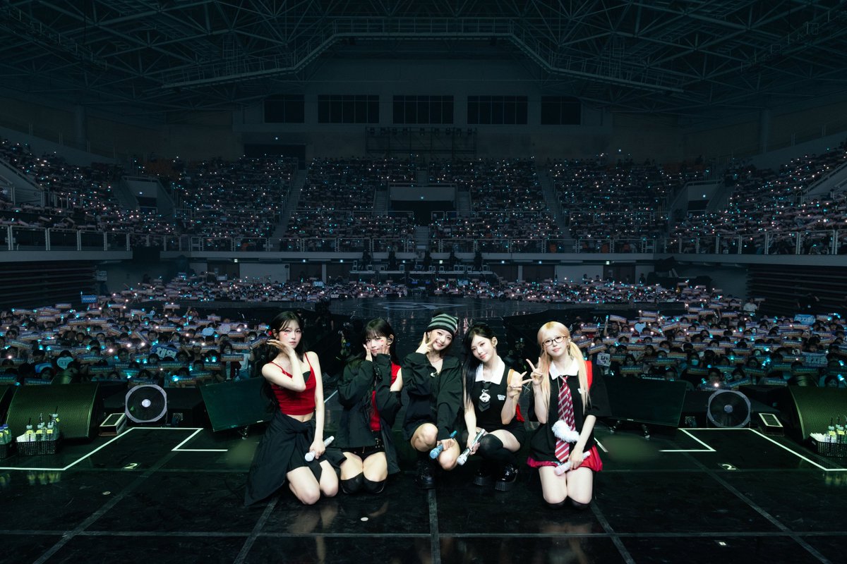 With_32's tweet photo. #TOMORROW_GLOW_함께라서_더_빛나

함께한 모든 순간

#fromis_9 #프로미스나인
#fromis_9_ASIATOUR 
#TOMORROW_GLOW https://t.co/jJMBvOoX7V