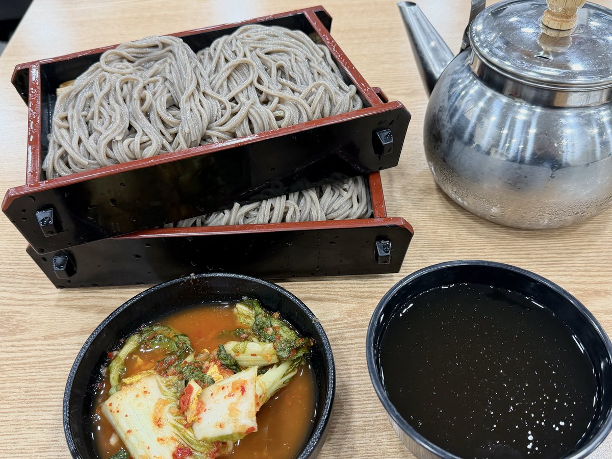 anshu_pmu's tweet photo. 韓国旅行する時、さわやかなそばが食べたいならおすすめです♥
鍾閣駅1番出口の近くの観光地に近い場所に位置しています！ 週末は待ち時間が長めなので、参考にして訪れてみてください☺️
📍 ソウル特別市鍾路区鍾路19 ルメイエール鍾路タウン1 1階
光化門の未進 (광화문 미진) 

#ソウルグルメ
#ソウル맛집
#韓国グルメ
#���国맛집
#韓国旅行
#韓国アートメイク