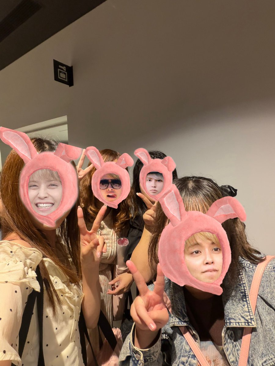 pyon7137's tweet photo. 渋谷楽しかった🫶♡
年内最後の現場終わっちゃったの悲しい🥲
この会場どこにいても音がめっちゃクリアに聞こえるから良き会場👍♡ https://t.co/3fheYKwuEQ