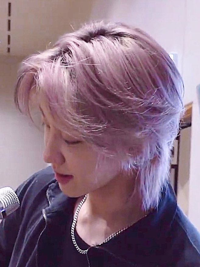 _empttysoul_'s tweet photo. he’s so pretty………. https://t.co/KOQDhWglbz
