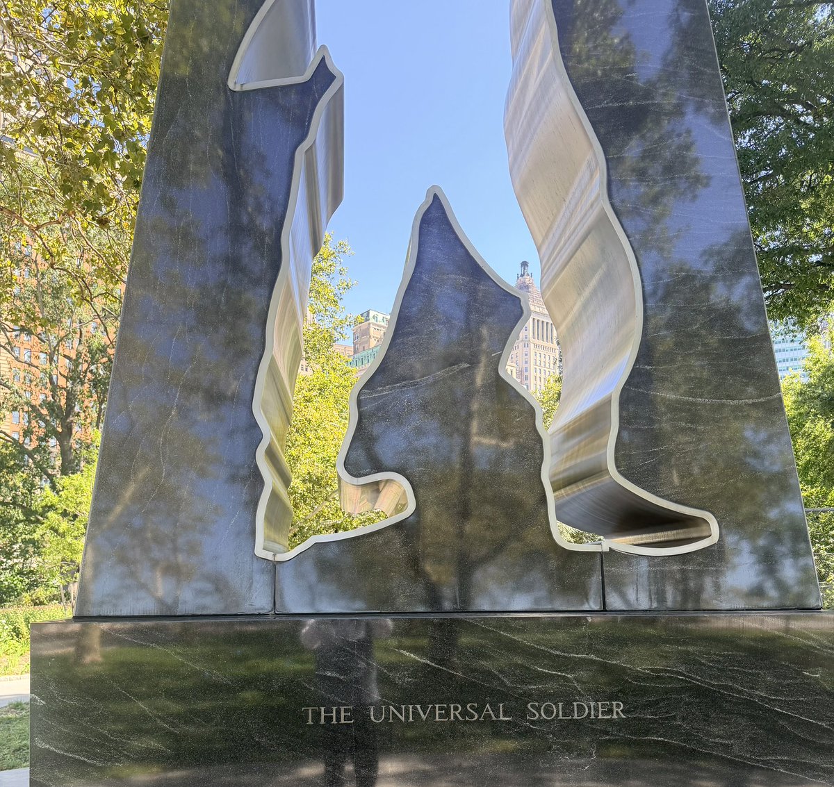 ShashiTharoor's tweet photo. Gratified to see the Indian tricolour on the tribute to the Universal Soldier that serves as the Korean War Memorial in Battery Park, New York City. We allow ourselves to forget too easily the brave Indians who laid down their lives, not to defend our borders, but in pursuit of world peace under the @un flag, in places like Korea and the Congo. Pranaams to them 🙏🏼 and ओम 🕉️ शांति !🇮🇳