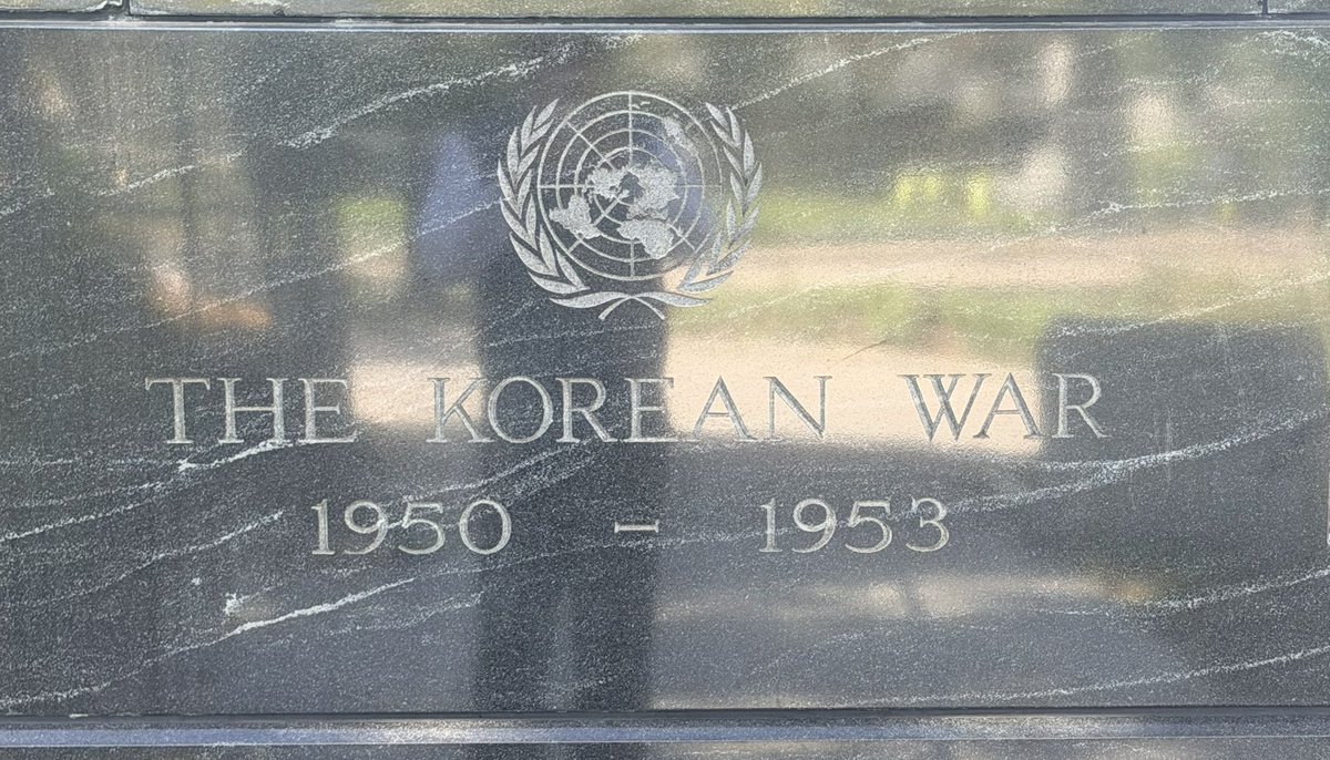 ShashiTharoor's tweet photo. Gratified to see the Indian tricolour on the tribute to the Universal Soldier that serves as the Korean War Memorial in Battery Park, New York City. We allow ourselves to forget too easily the brave Indians who laid down their lives, not to defend our borders, but in pursuit of world peace under the @un flag, in places like Korea and the Congo. Pranaams to them 🙏🏼 and ओम 🕉️ शांति !🇮🇳