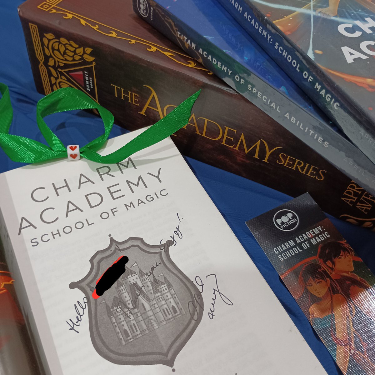 9yu_carts's tweet photo. restmaxxing dahil super pagod sa 2days na mibf (acad series release day &amp; booksigning). Hindi pa makapag story time kaya ito muna. Para lang sayo ang giling-giling ko, Miss A 🎶😂. 

#TheMagicReawakens
#AVeryEnchantingMIBF https://t.co/aloSvXpjHW