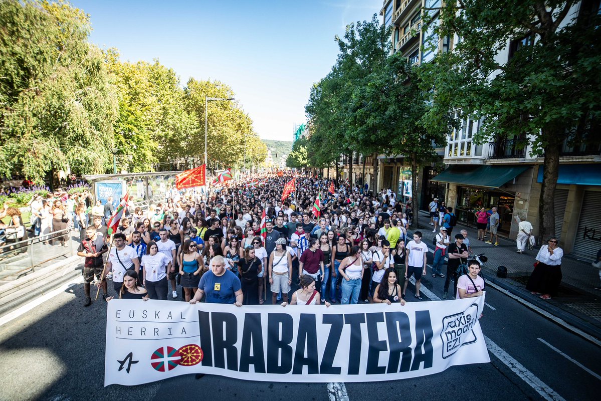 ernaigazte's tweet photo. GORA EUSKAL HERRIA ASKATUTA! https://t.co/mpODhe9POT