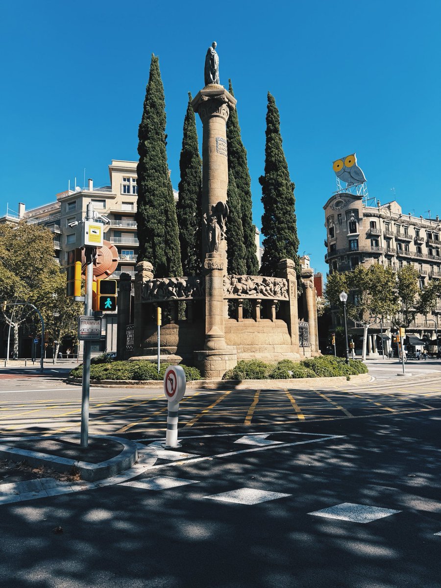 yzeeed_'s tweet photo. Barcelona 🇪🇸 https://t.co/5ddfQXQ5fH